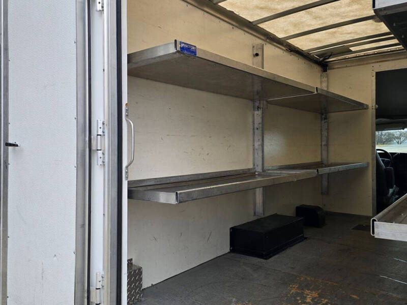 2022 Chevrolet Express 3500