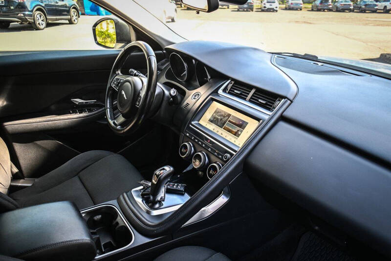 2018 Jaguar E-PACE P250