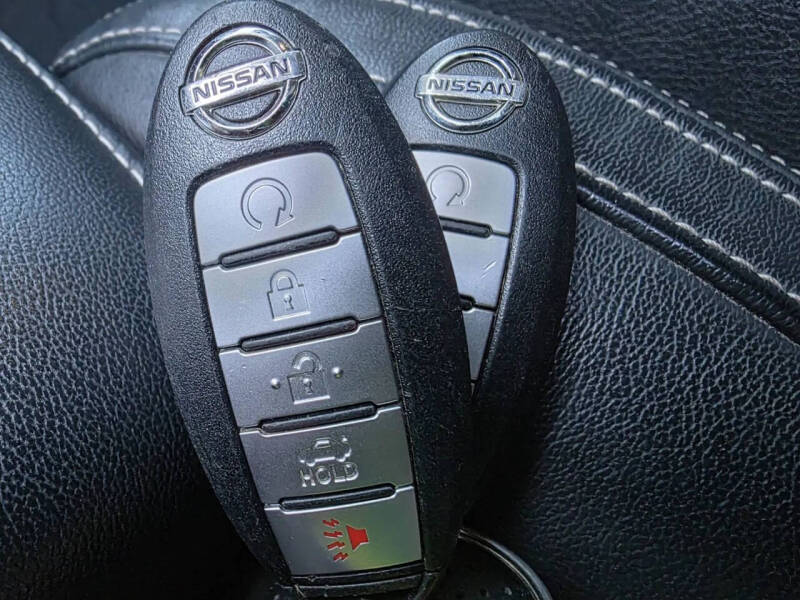 2017 Nissan Maxima Platinum