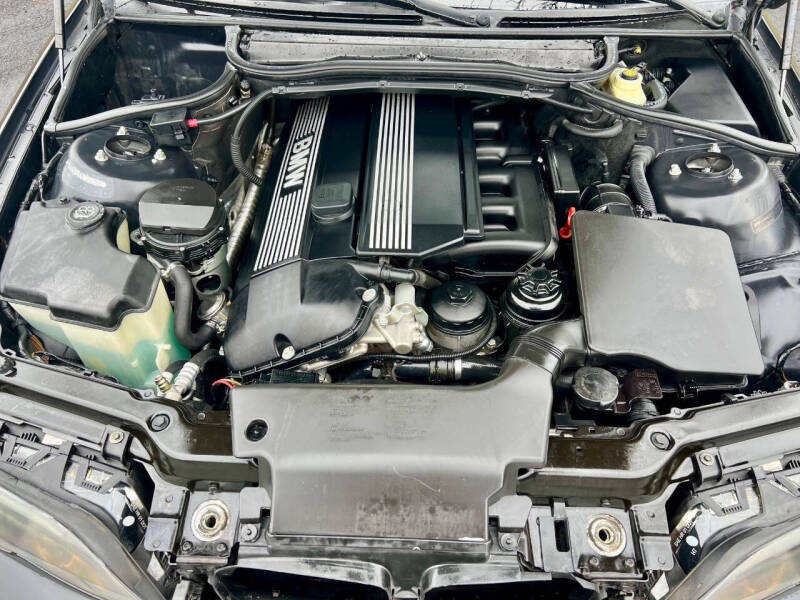 2002 BMW 3 Series 325i