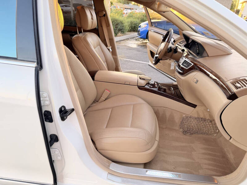 2013 Mercedes-Benz S-Class S 550 4MATIC