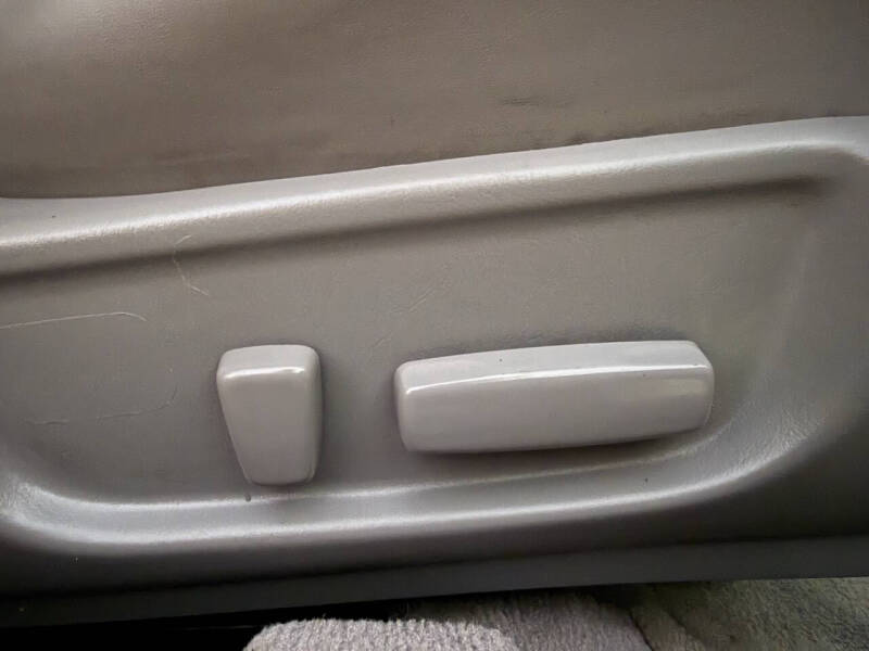 2001 Toyota Avalon XLS