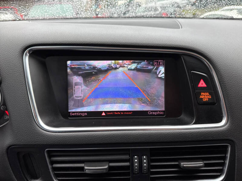 2012 Audi Q5 3.2 quattro Premium Plus