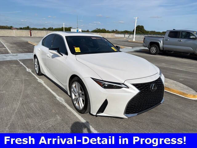 2024 Lexus IS 300