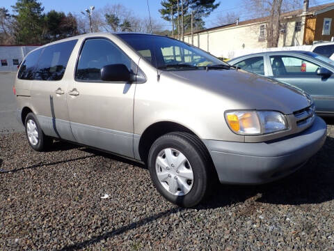 2000 Toyota Sienna for sale at Donofrio Motors Inc in Galloway NJ