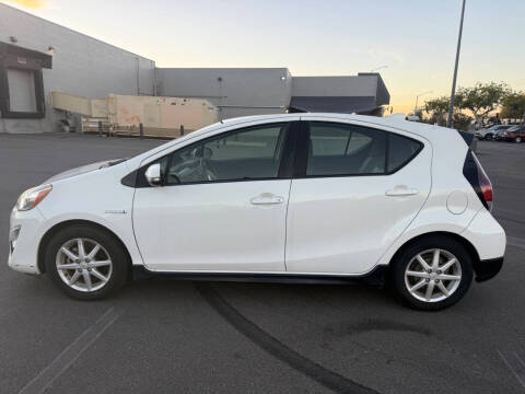 2017 Toyota Prius c One