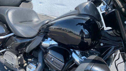 2017 Harley-Davidson FLHTK Ultra Limited