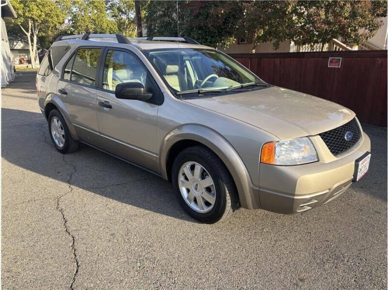 2005 Ford Freestyle SE