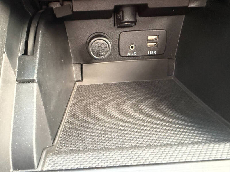 2015 Subaru Legacy 2.5i Premium