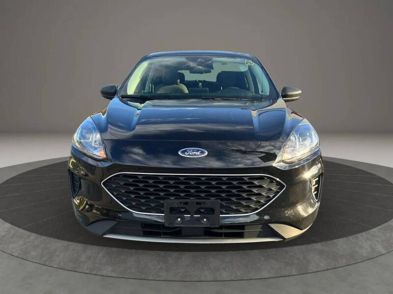 2022 Ford Escape Hybrid SE