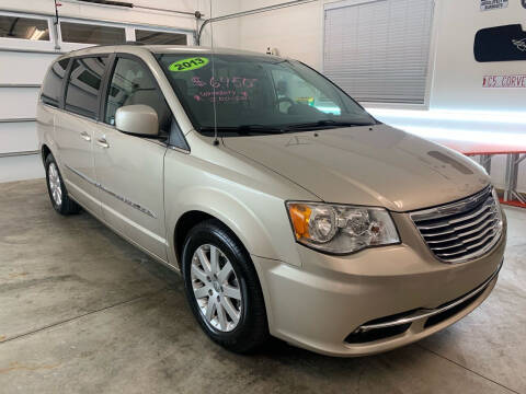 2013 Chrysler Town and Country for sale at G & G Auto Sales in Steubenville OH