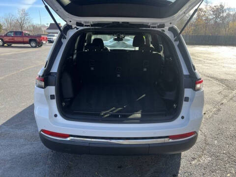 2024 Jeep Grand Cherokee Laredo