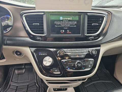 2019 Chrysler Pacifica Touring L