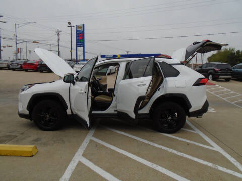 2021 Toyota RAV4 XLE