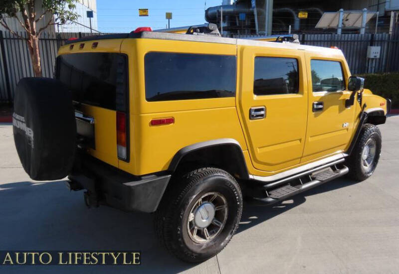 2004 HUMMER H2
