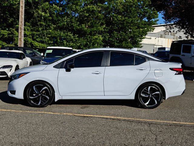 2024 Nissan Versa SR