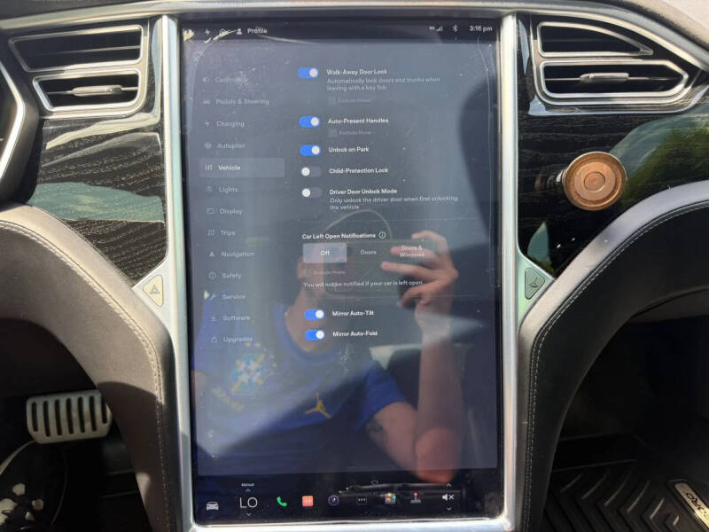 2016 Tesla Model S