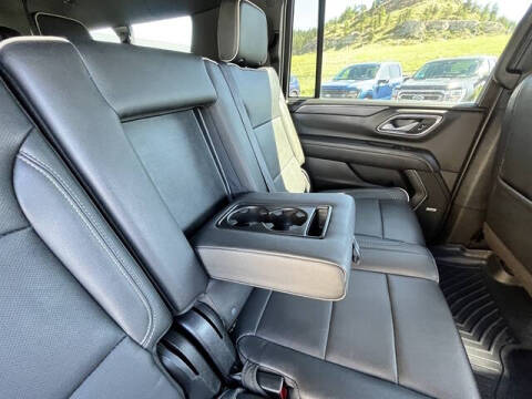 2023 GMC Yukon XL SLT