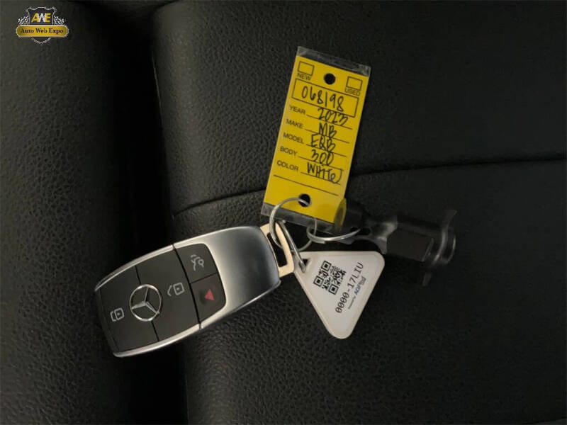 2023 Mercedes-Benz EQB EQB 300 4MATIC