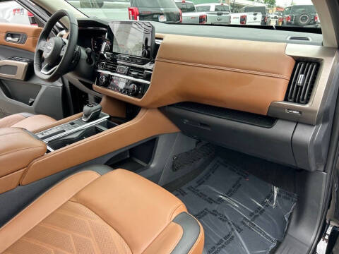 2024 Nissan Pathfinder Platinum