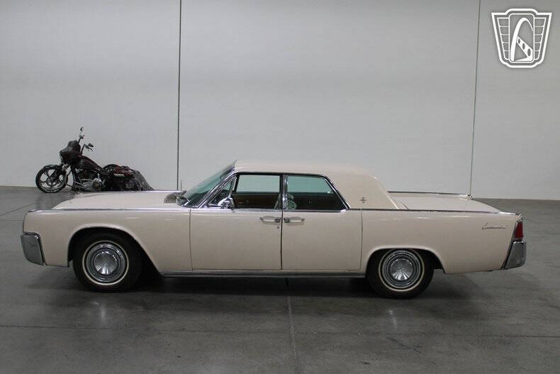 1963 Lincoln Continental