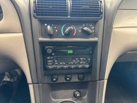 2001 Ford Mustang