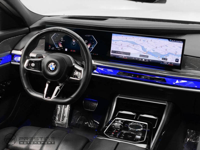 2023 BMW 7 Series 740i