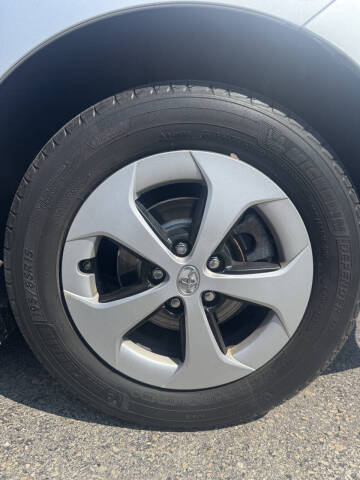 2012 Toyota Prius Two
