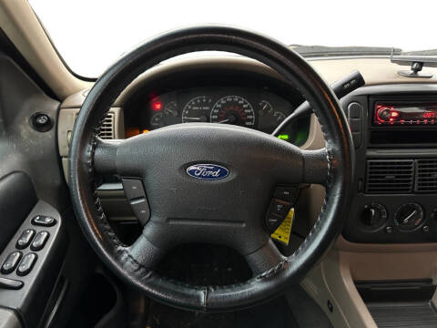 2002 Ford Explorer XLS