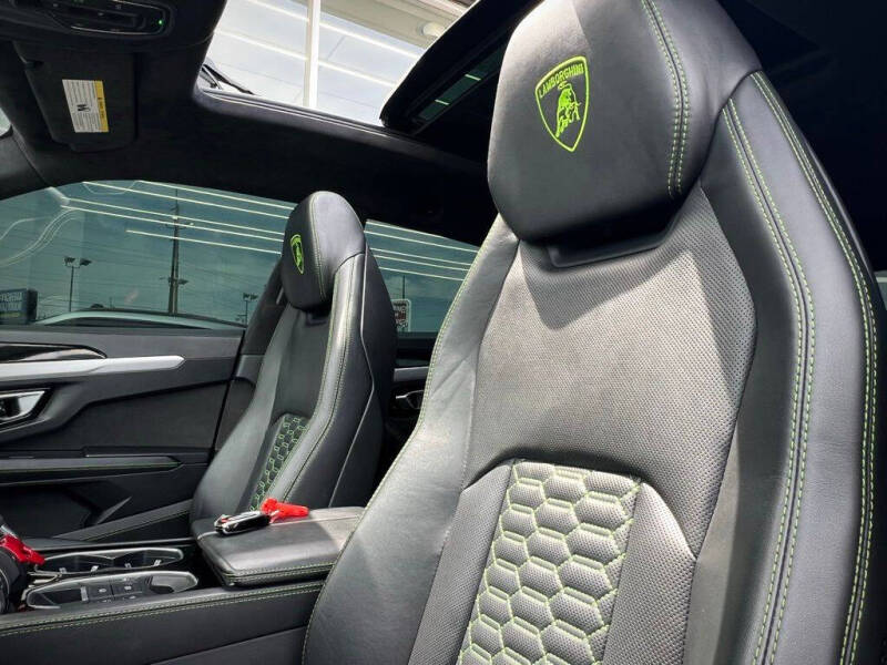 2022 Lamborghini Urus