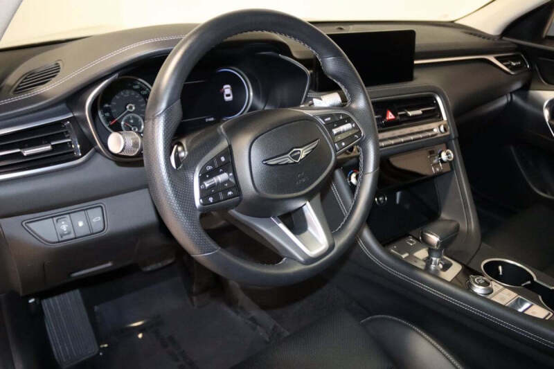 2025 Genesis G70