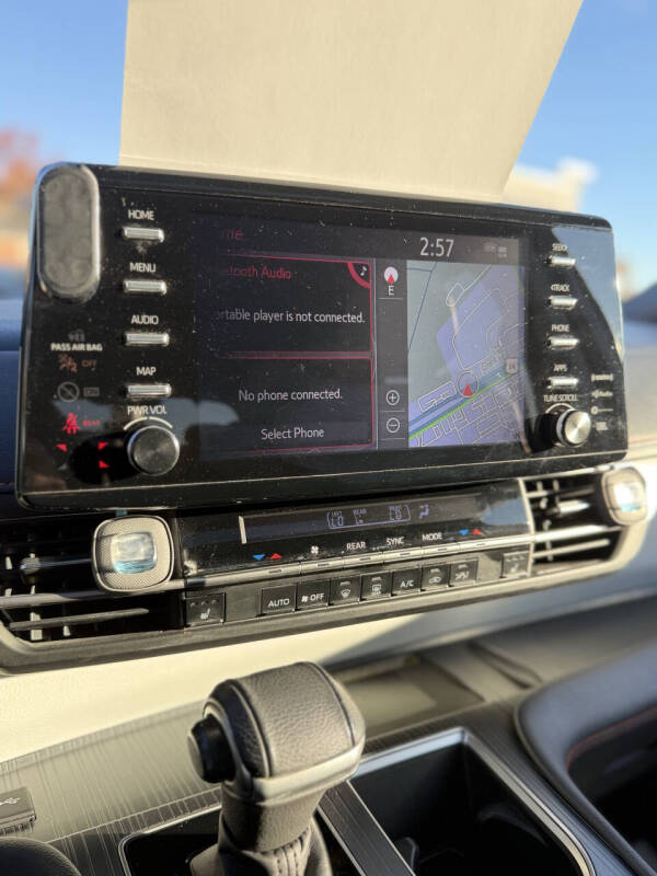 2022 Toyota Sienna XSE 7-Passenger