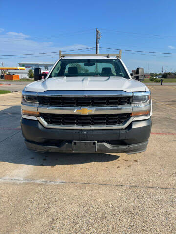 2016 Chevrolet Silverado 1500 for sale at BARROW MOTORS in Campbell TX