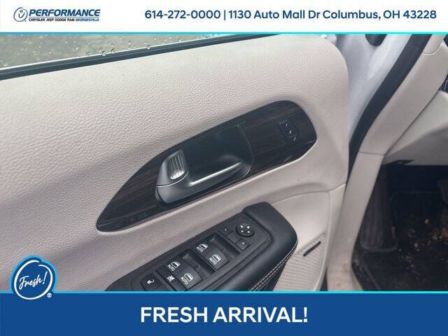 2022 Chrysler Pacifica Limited