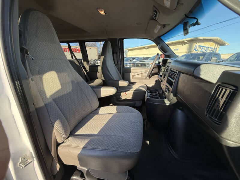 2019 Chevrolet Express LS 3500