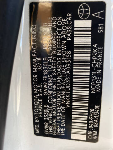 2018 Toyota Yaris 5-Door LE