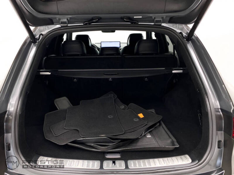 2023 Genesis GV70 2.5T Standard