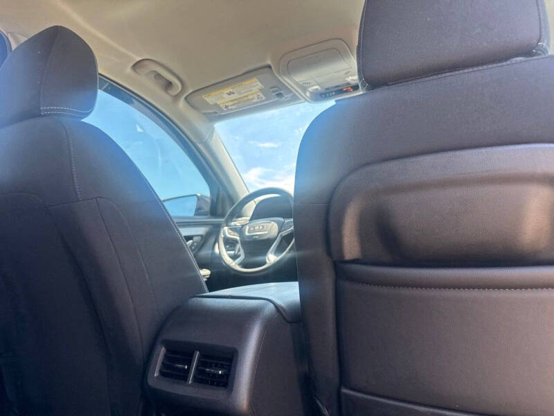 2022 GMC Terrain SLE
