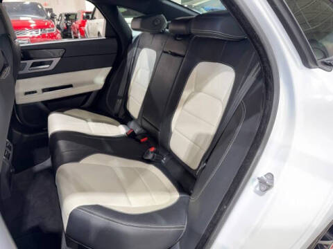 2016 Jaguar XF R-Sport