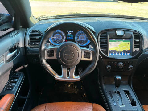 2014 Chrysler 300 SRT8