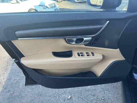 2018 Volvo V90 Cross Country T5