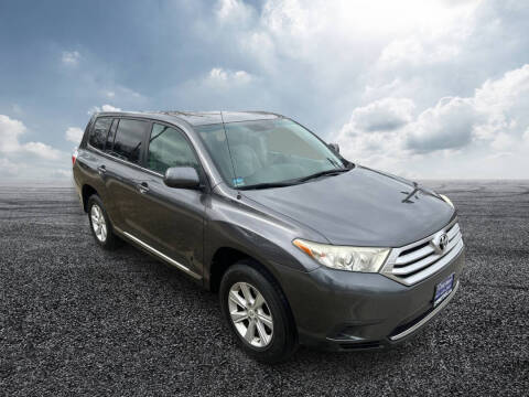 2011 Toyota Highlander for sale at CPM Motors Inc in Elgin IL