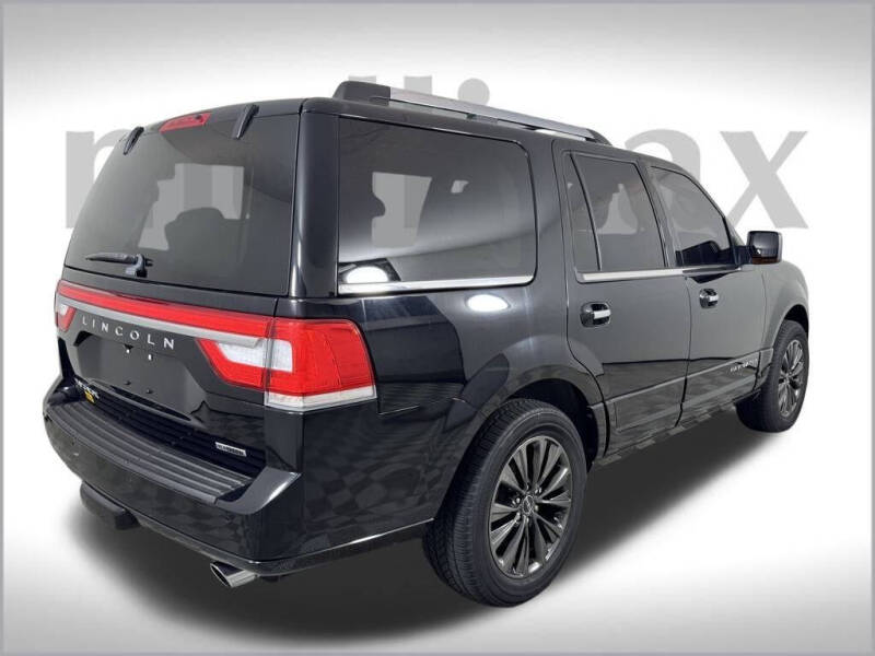 2016 Lincoln Navigator Select