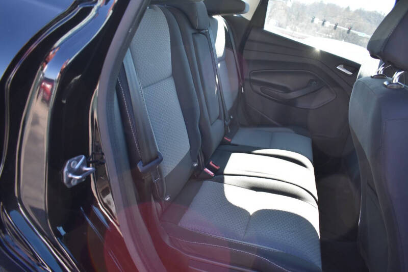 2017 Ford C-MAX Hybrid SE