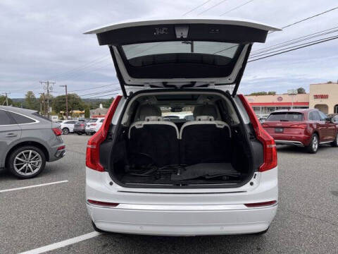 2023 Volvo XC90 Recharge T8 Ultimate Bright Theme 7P