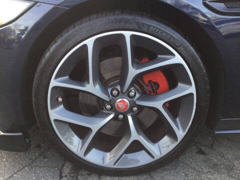 2018 Jaguar XE 35t R-Sport