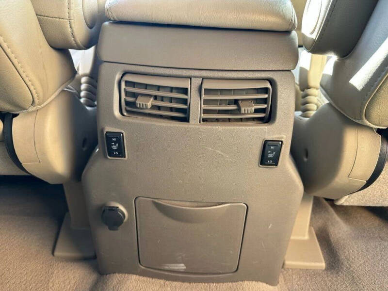 2014 Nissan Armada Platinum