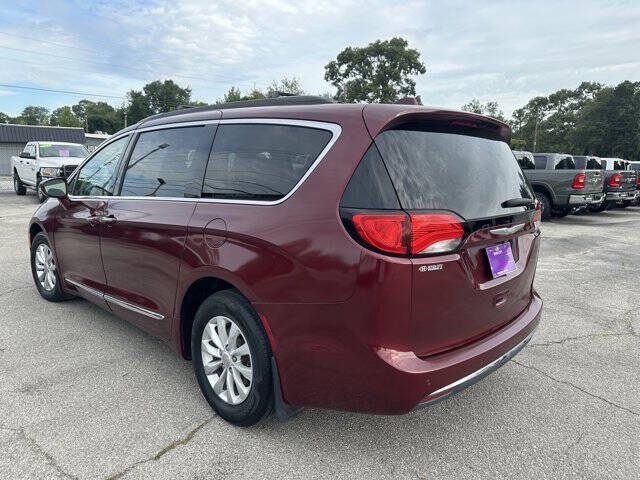 2017 Chrysler Pacifica Touring-L
