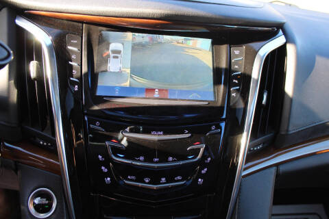 2017 Cadillac Escalade Luxury