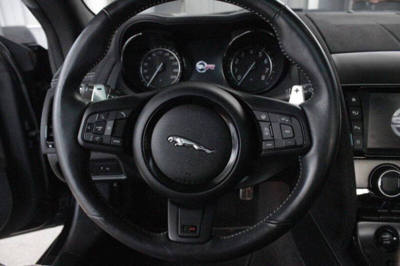 2017 Jaguar F-TYPE SVR